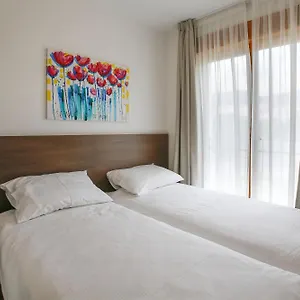Apartment Poville, Povile