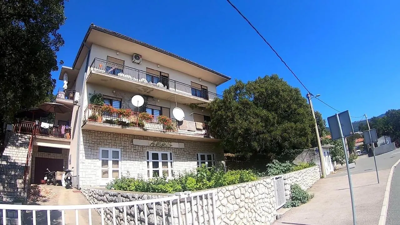 Moderan Apartman U Blizini Mora Povile Apartment