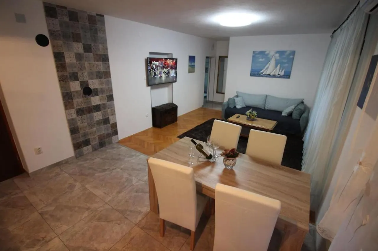 Moderan Apartman U Blizini Mora Povile 0*,  Croatia