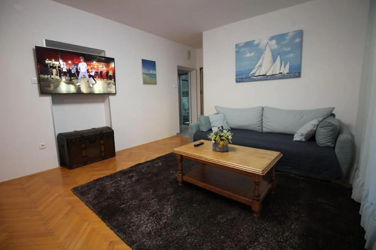 Moderan Apartman U Blizini Mora Povile Croatia